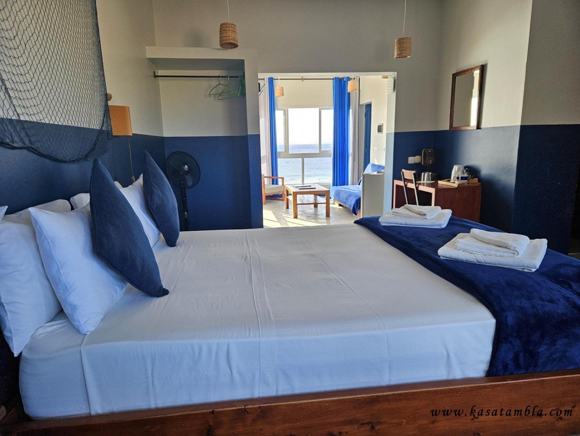 Kasa Tambla Bed & Breakfast ปงตา ดู ซอล ภายนอก รูปภาพ