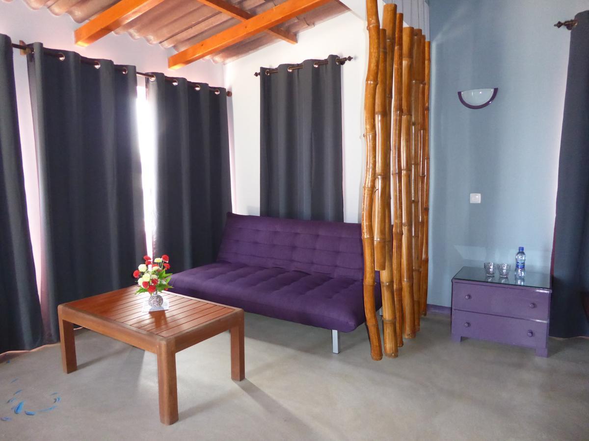 Kasa Tambla Bed & Breakfast ปงตา ดู ซอล ภายนอก รูปภาพ